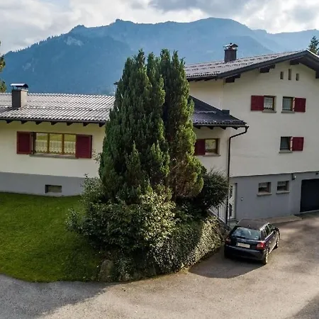 Haus Kipfen In *